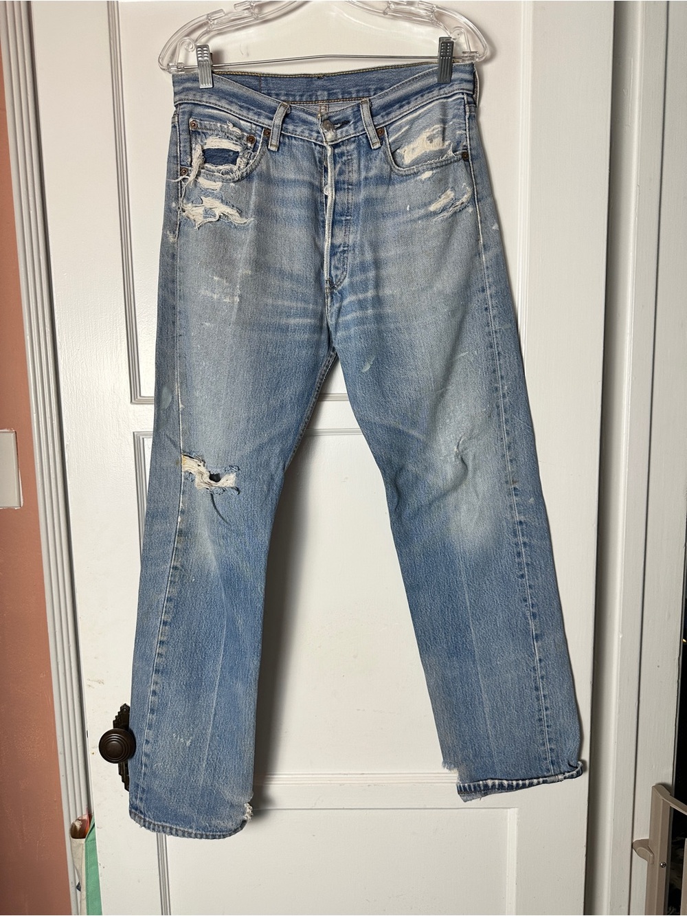 Vintage 1993 Distressed Levi's 501 Light Blue Distressed Straight Jeans - 32W